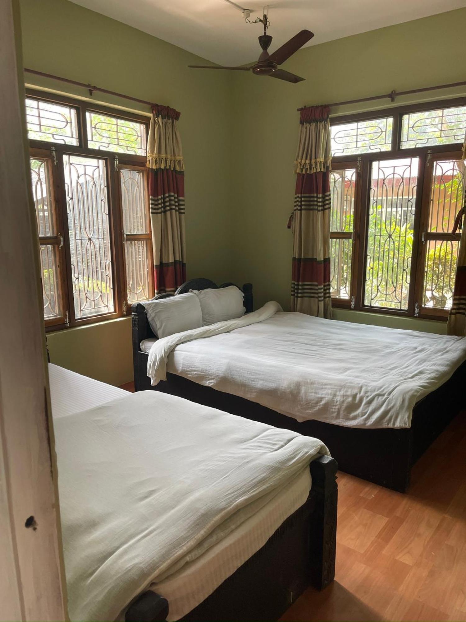 Tara Guesthouse - Sauraha,Chitwan Exterior foto